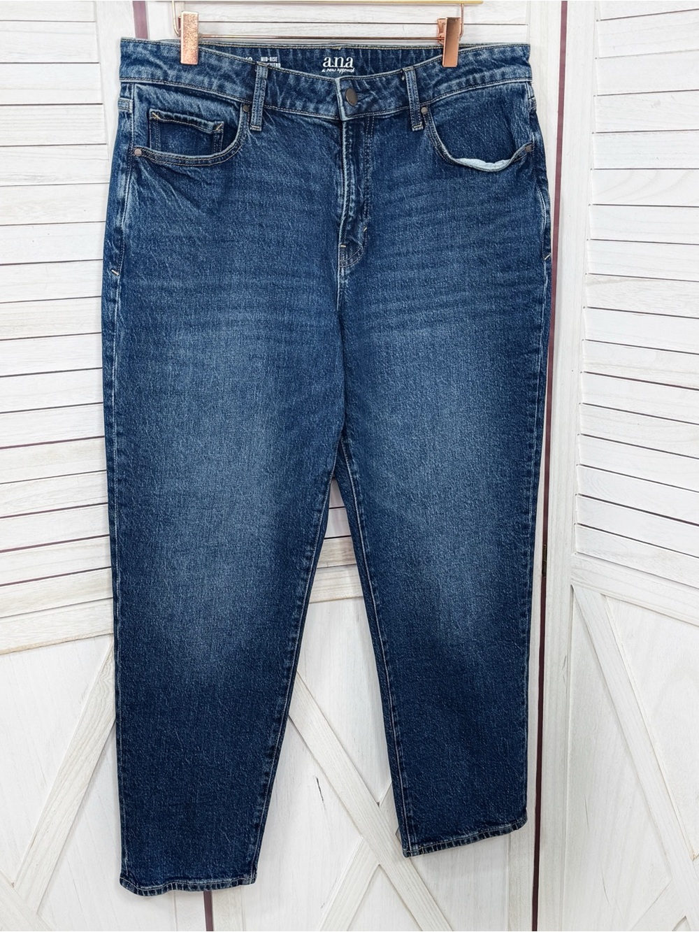 ANA A New Approach Mid Rise Boyfriend Jeans Blue Size 12 Crop Mom Relaxed